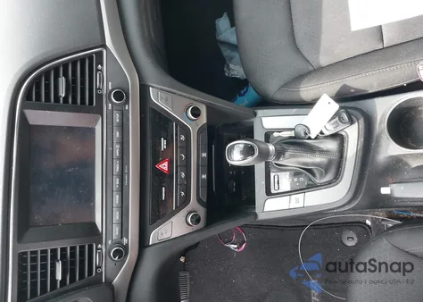 2018 Hyundai Elantra Sel/Value/Limited из США, поврежденный, VIN 5NPD84LF8JH330183